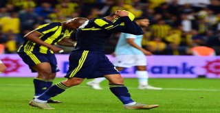 Spor Toto Süper Lig: Fenerbahçe: 0 - Medipol Başakşehir: 0 (İlk Yarı)