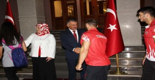 Vali Ersin Yazıcıdan 30 Ağustos Resepsiyonu