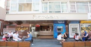 Balkanların Meşhur Bozacıları, İstanbulda Dondurmacı Oldu