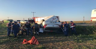 Edirnede Panelvan İle Otomobil Çarpıştı: 3 Ölü, 1 Yaralı
