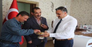 Başkan Cabbar Özel Esnaflar İle Bayramlaştı