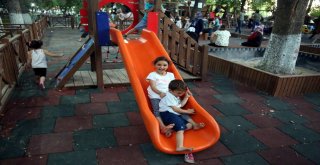 Develi Belediyesinden Çocuklara Bayram Hediyesi