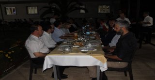 Şehiy Ailesi Oğullarının Mesai Arkadaşlarını Yemekte Ağırladı