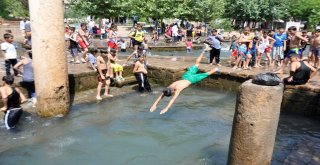 Sıcaktan Bunalanlara Su Tankerli Çözüm