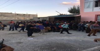 Vanda Bir Garajda 244 Kaçak Göçmen Yakalandı