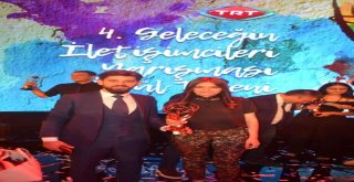 Genç İletişimcilerin Ödül Gecesi