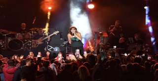 1800 Metre Rakımlı Feslikan Yaylasında Sümer Ezgü Ve Funda Arar Konseri