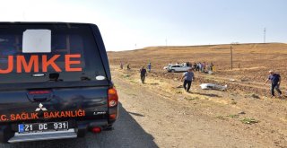 Kaza Yapan Sürücüyü Kurtarmak İçin Seferber Oldular