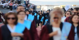Esogü Mezunlarını Geleceğe Uğurladı