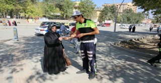 Polis Ekiplerinden ‘Bu Yolda Hep Birlikteyiz Çalışması
