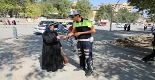 Polis Ekiplerinden ‘Bu Yolda Hep Birlikteyiz Çalışması