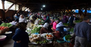 Marketi Pahalı Bulan Kadınlar Haline Akın Etti
