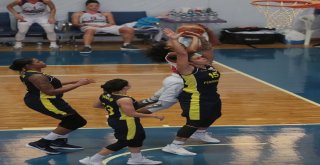 Türkiye Kadınlar Basketbol Süper Ligi: Gündoğdu Adana Basketbol: 70 - Fenerbahçe: 68