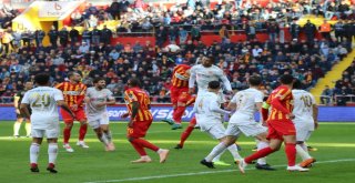 Spor Toto Süper Lig: Kayserispor: 0 - Dg Sivasspor: 0 (İlk Yarı)