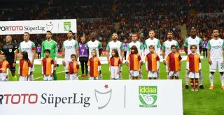 Bursaspor Yerli Futbolcularla Sahaya Çıkıyor