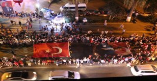 Kuşadasında Kurtuluş Günü Kutlamaları Renkli Etkinliklere Sahne Oldu