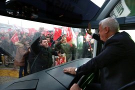 CHP'nin  Büyükşehir Adayı Bozbey Bursa’da coşkuyla karşılandı