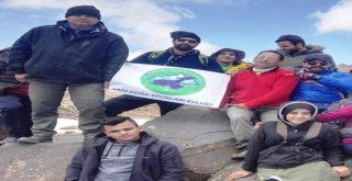 13 Yaşındaki Dağcı Süphan Dağına Tırmandı