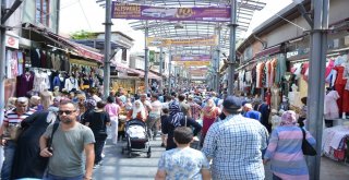 Çarşı Pazarda Bayram Hareketliliği