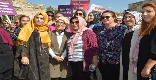 Mardinde Binlerce Kadın Sağlık İçin Yürüdü