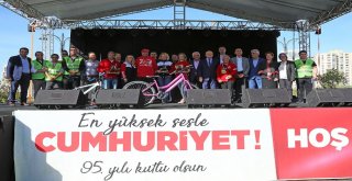 Ataşehirde Pedallar Cumhuriyet İçin Çevrildi