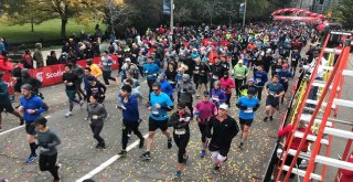 43 Yıl Sonra Toronto Maratonunda Rekor Kırıldı