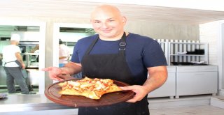 Çeşmede Dünya Standartlarında 500 Tllik Pizza