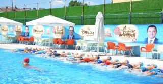 Bozüyükte Minikler Yüzme Öğreniyor