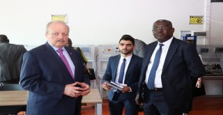 Nijer Mesleki Ve Teknik Eğitim Bakanı Aso Teknik Kolejini Ziyaret Etti