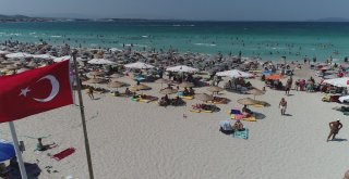 Tatilciler, Çeşmeye Akın Etti