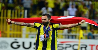 Şampiyonlar Ligi: Fenerbahçe: 0 - Benfica: 0 (Maç Devam Ediyor)