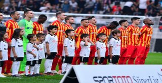 Spor Toto Süper Lig: Beşiktaş: 0 - Kayserispor: 0 (Maç Devam Ediyor)