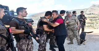 Vali Sonel, Terörle Mücadelede Nöbetteki  Kahramanlarla Bayramlaştı