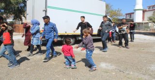 Ayvalıkta 28 Kaçak Göçmen Yakalandı