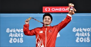 Yaz Gençlik Olimpiyat Oyunlarında Halterciler Tarih Yazdı