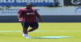 Trabzonsporda Antrenmanlara Katılmayan 3 Futbolcu İçin Noter Tespiti Yapıldı