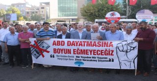 ABD'nin Ekonomik Baskıları Vanda Protesto Edildi