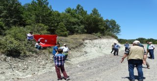 Gurbetçi Desteğiyle 15 Temmuz Şehitleri İçin Fidan Dikildi