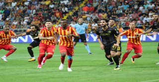 Spor Toto Süper Lig: Kayserispor: 0 - Evkur Yeni Malatyaspor: 0 (İlk Yarı)