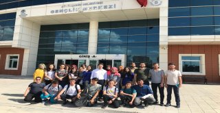 Milletvekili Özboyacıdan Gençlik Merkezlerine Ziyaret