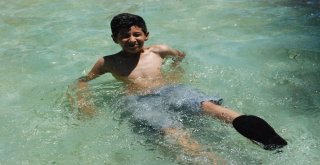 Şanlıurfada Çocukların Tehlikeli Serinlemesi