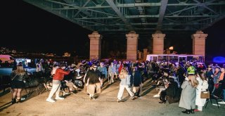 Rusyada Sokak Defilesine Polis Engeli