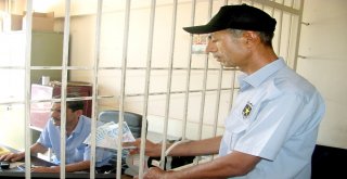 Güvenlik Görevlisi Abdye Tepki İçin Maaşının Bin Tlsini Hazineye Bağışladı