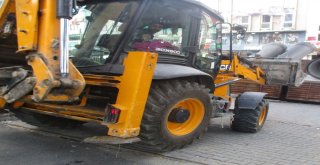 Okul Bahçesindeki Kanalizasyon Kazısında 2 Testi Bulundu