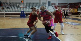 Türkiye Kadınlar Basketbol Ligi: Yalova Vıp: 96 Galatasaray Gelişim: 57