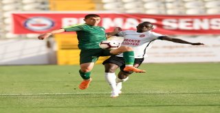 Bursaspor, Ümraniyesporu 2 Golle Geçti