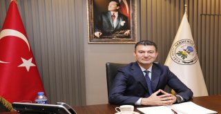 Başkan Akın; Millet Olarak Bayramın Getirdiği Kardeşlik Duygularını Kavrayarak Bayram Yapmalıyız