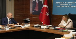 Ticaret Bakanı Pekcan, İto Heyetini Kabul Etti