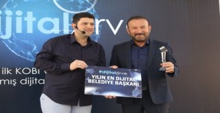 Bilişim Dünyasının Devleri Dijital Zirvede Buluştu