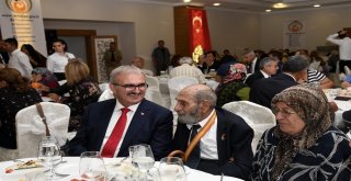 Antalyada Gaziler Onuruna Yemek